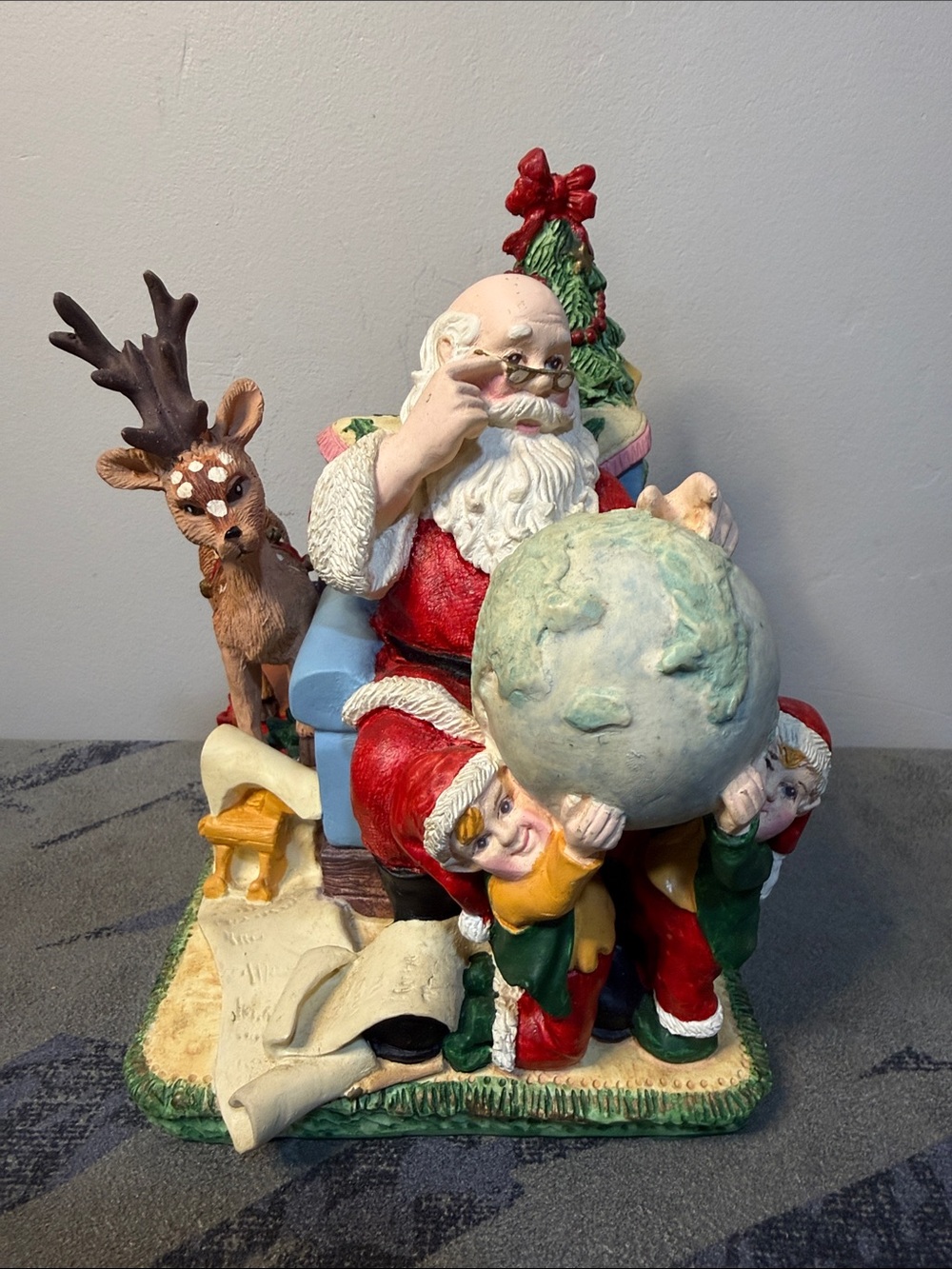 Santas Best Classic Collectibles Vintage Figurine Globe Elves Reindeer Tree